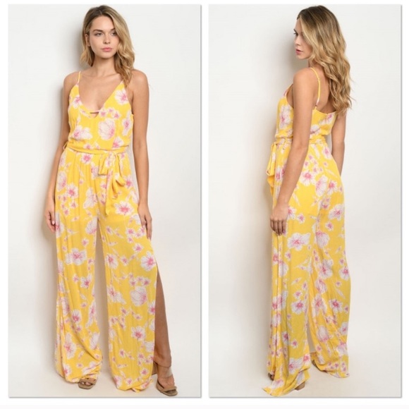 Jumpsuit Size M by Hot & Delicious. NWT - Picture 2 of 8